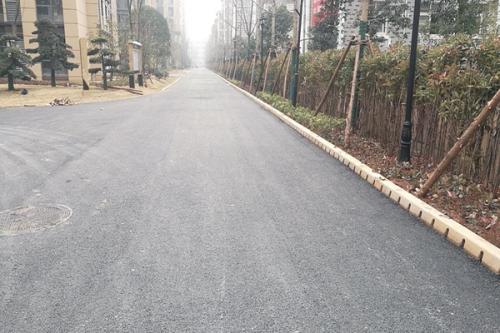 瀝青路面怎么進行施工的？  第2張